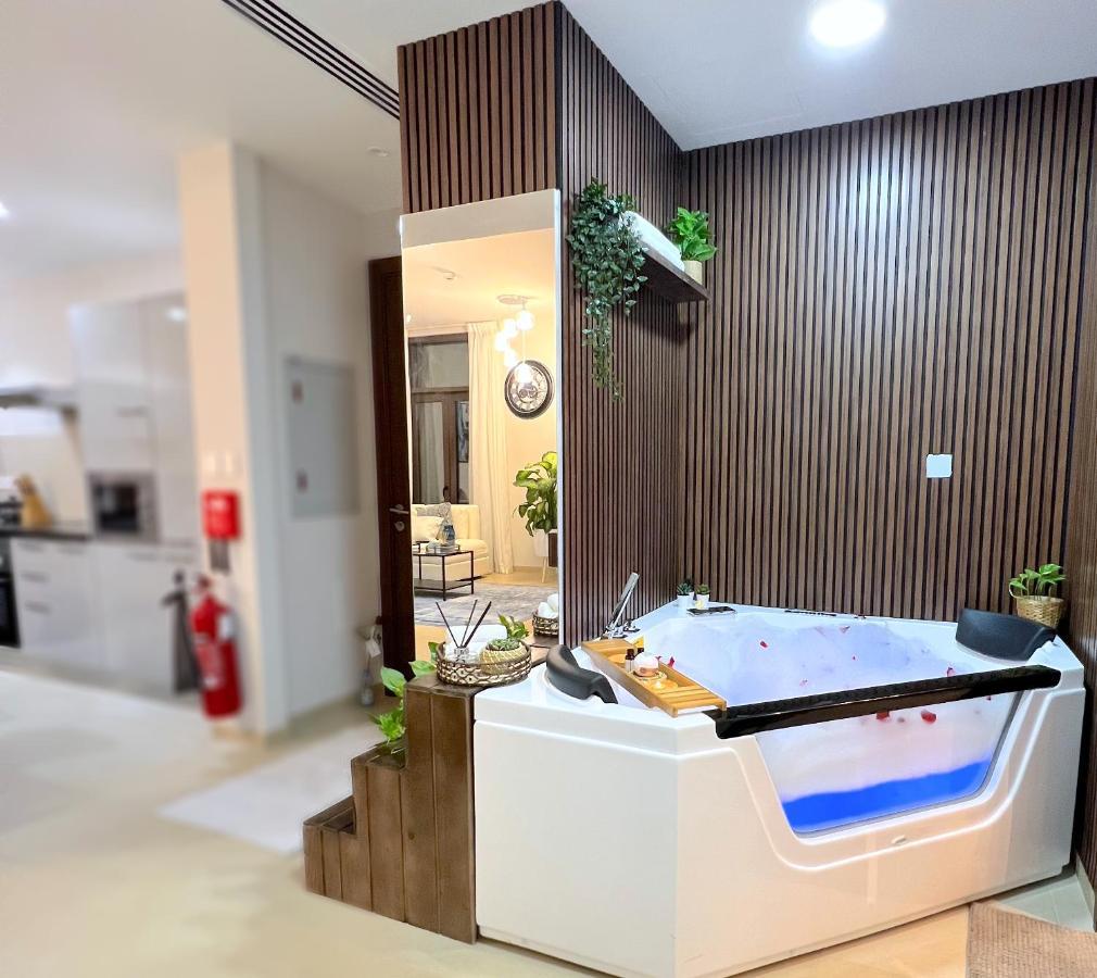 Stylish Apartment With A Jacuzzi Μουσκάτ Εξωτερικό φωτογραφία